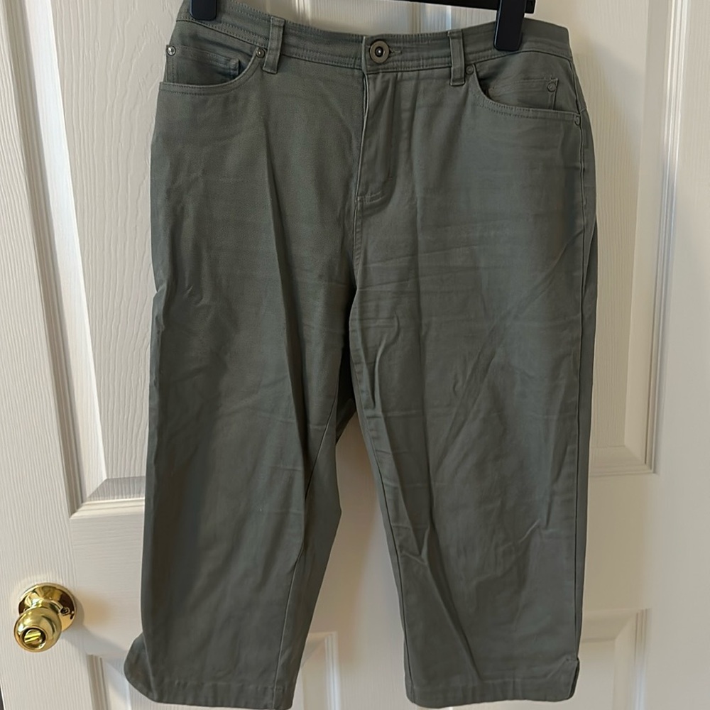 Haggar Green capris